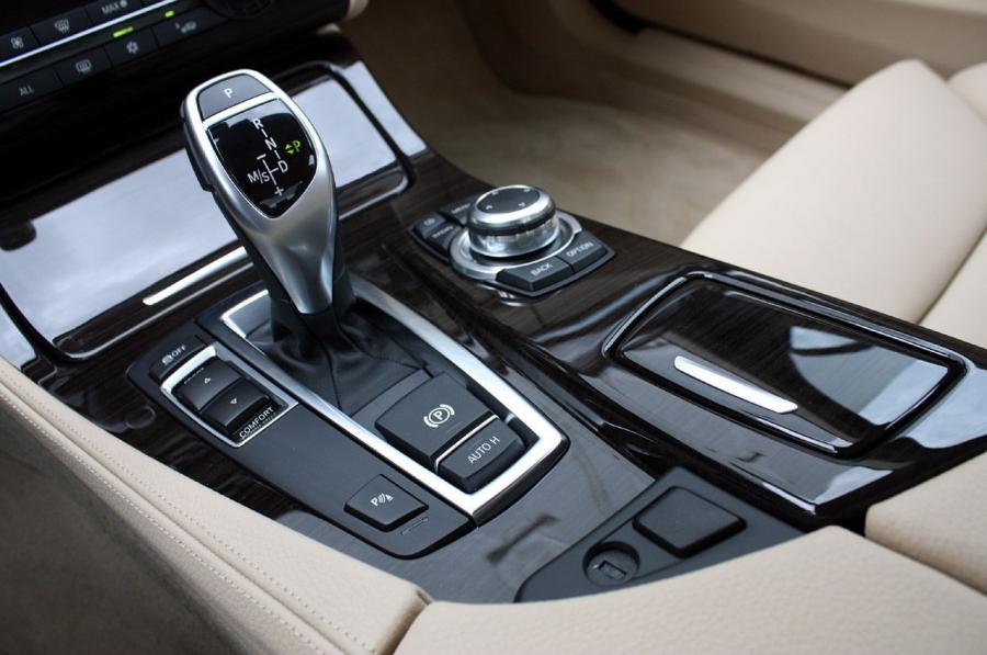  BMW 535i 2011 года  (фото 20 из 48)